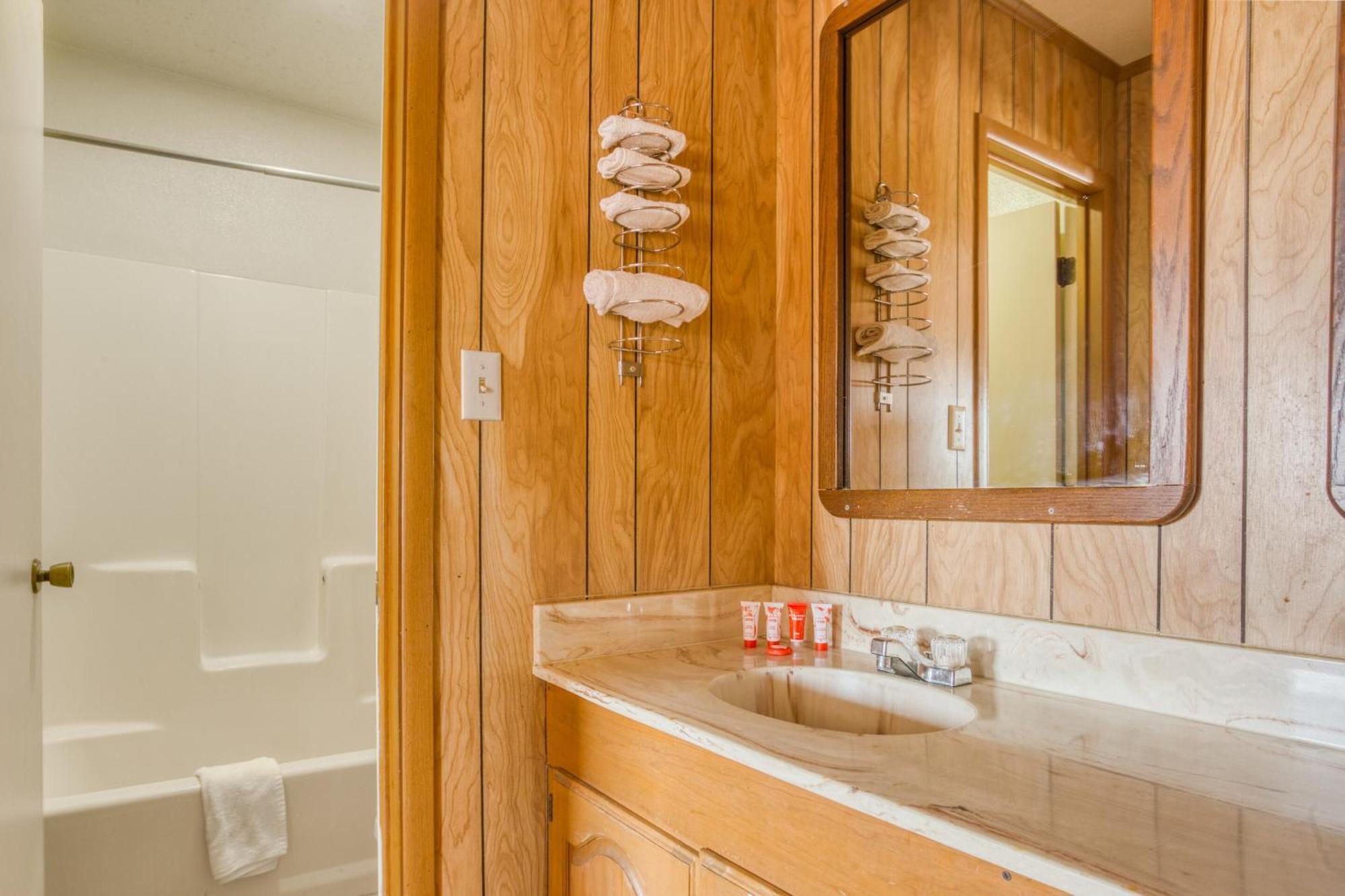 Oyo Hotel Breckenridge Tx Hubbard Creek Lake المظهر الخارجي الصورة